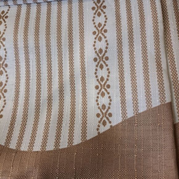 The Westport Decorative Valance Contains One Valance 58" X 14" New in Package - Picture 8 of 11